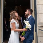 sortie d 'eglise et mairie mariage Barbara et Antoine couple